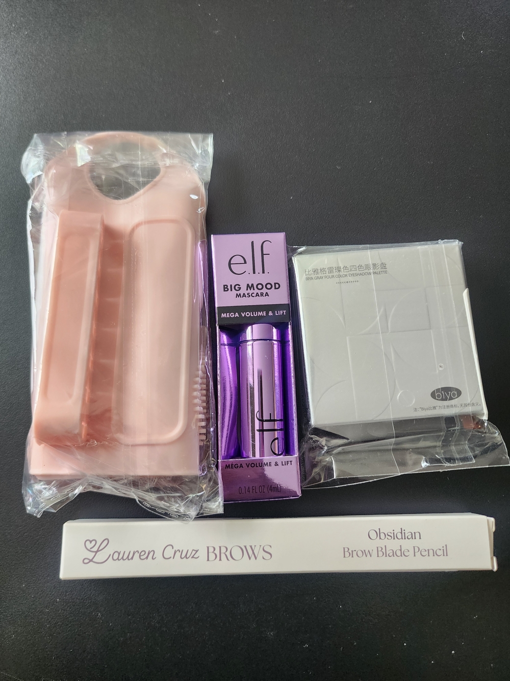 Makeup Bundle - Picture 2 of 2